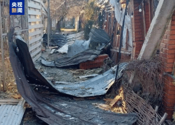 跨年夜，乌军大规模袭击「俄控区」庆祝新年的平民，引发大火，致27死31伤！当地曾被誉为「乌克兰粮仓」，此前公投加入俄罗斯