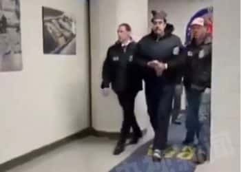 马杜罗被拘纽约，纽约市长：美国构成战争罪！特朗普「摊牌」：美石油公司需大量投资委内瑞拉！该国石油储量世界第一，价值17万亿美元