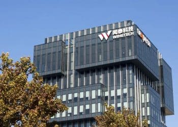 安世半导体控制权仍受限，闻泰科技业绩「变脸」：去年预计亏损超90亿元！财务总监辞职，刚合作4个月的会计师事务所也换了