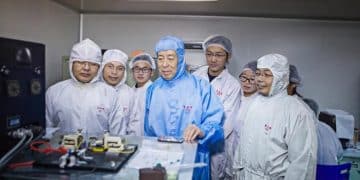 性能突破性提升！我国攻克半导体材料世界难题