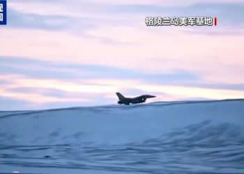 特朗普表态：「无论难易」都要得到格陵兰岛！万斯警告欧洲：不配合 「将不得不采取行动」