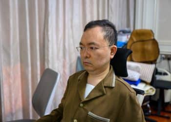 独家专访｜每经记者对话渐冻症抗争者蔡磊：罕见病患者在科研领域的巨大优势被忽略了