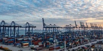 猛将登场，「外贸万亿俱乐部」扩容了