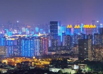 万亿消费城市之争，中部不再「缺位」