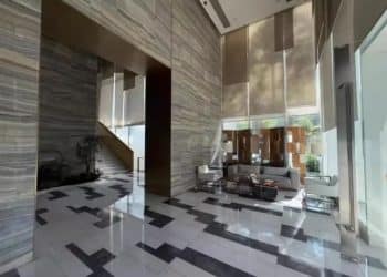 许家印侄子许火健广州豪宅被法拍，面积317平方米，起拍价4400万元，配有5个洗手间！他现为广州恒大实业集团董事，有31条限制高消费提示