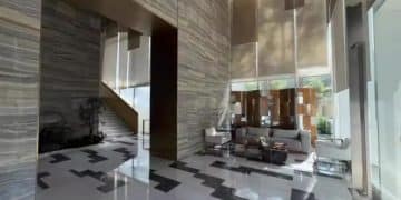 许家印侄子许火健广州豪宅被法拍，面积317平方米，起拍价4400万元，配有5个洗手间！他现为广州恒大实业集团董事，有31条限制高消费提示