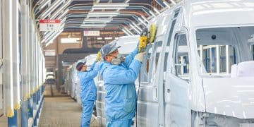 加紧生产力争首月「开门红」