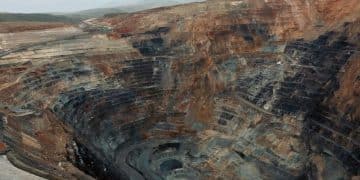 黄金破顶、美元跳水！不给格陵兰就加税，欧洲怒了？