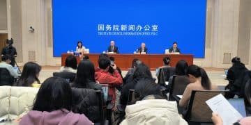 我国农用无人机保有量超30万架，年作业面积突破4.6亿亩，2025年农业科技进步贡献率超64%