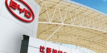 消息称比亚迪吉利竞购日产奔驰墨西哥合资工厂 奇瑞长城此前也有兴趣