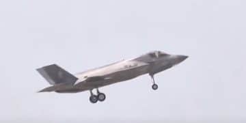 突发！美国多架战机紧急出动拦截俄罗斯军机！事关俄乌，扎哈罗娃、佩斯科夫、泽连斯基最新发声