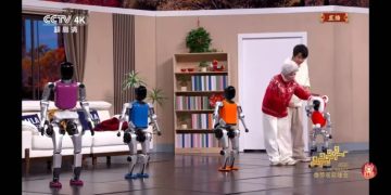 机器人练武术、演小品、拍电影 豆包、追觅等20家赞助商花式露出 马年春晚AI成主角