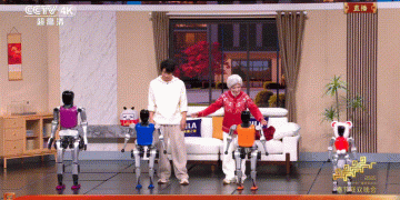 马年春晚黑科技！四家机器人同台献技 AI大模型渗透内容制作