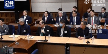 内乱头目罪罪名成立！刚刚，尹锡悦被判无期徒刑！反对者与支持者在场外高声叫骂，警方部署上千警力维持秩序