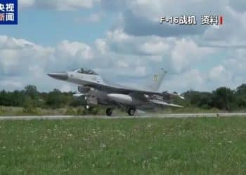 一天之内，两架F-16坠毁，飞行员一生一死