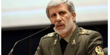 普京会见伊朗最高领袖顾问！伊朗陆军总司令：已做好充分的防御和军事准备，伊朗国防力量不可摧毁