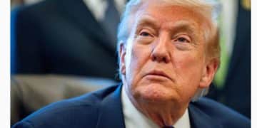 特朗普宣布签署行政令，加征10% 全球进口关税！白宫确认终止部分关税措施