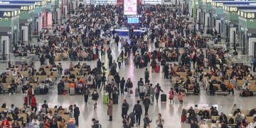 2026年春节假期中国铁路累计发送旅客1.21亿人次