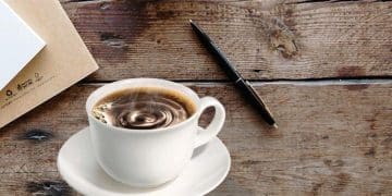 2月3日财经早餐：美政府停摆风险再起，金价重回4700上方，美伊「严肃对话」，油价重挫超5%