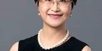 福特中国官宣：杨美虹3月底退休，李方方接任传播及企业社会责任副总裁