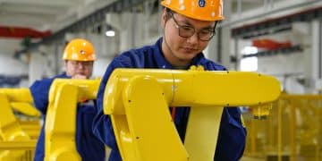 江苏海安：机器人制造企业生产忙